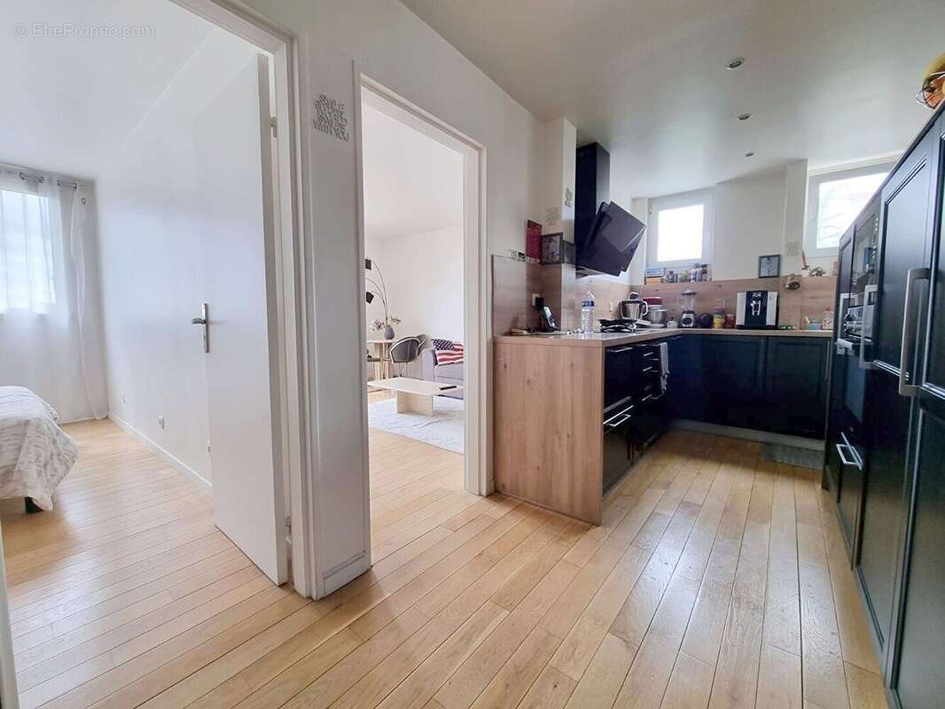 Appartement deux pieces - proche gare barre ormesson - photo 5