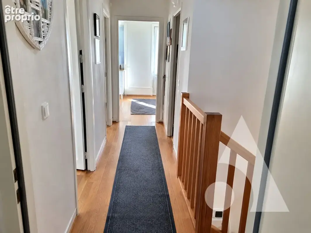 GEX - Maison - 4 chambres - 129.48 m2 - Jardin 480 m² - Piscine - photo 9