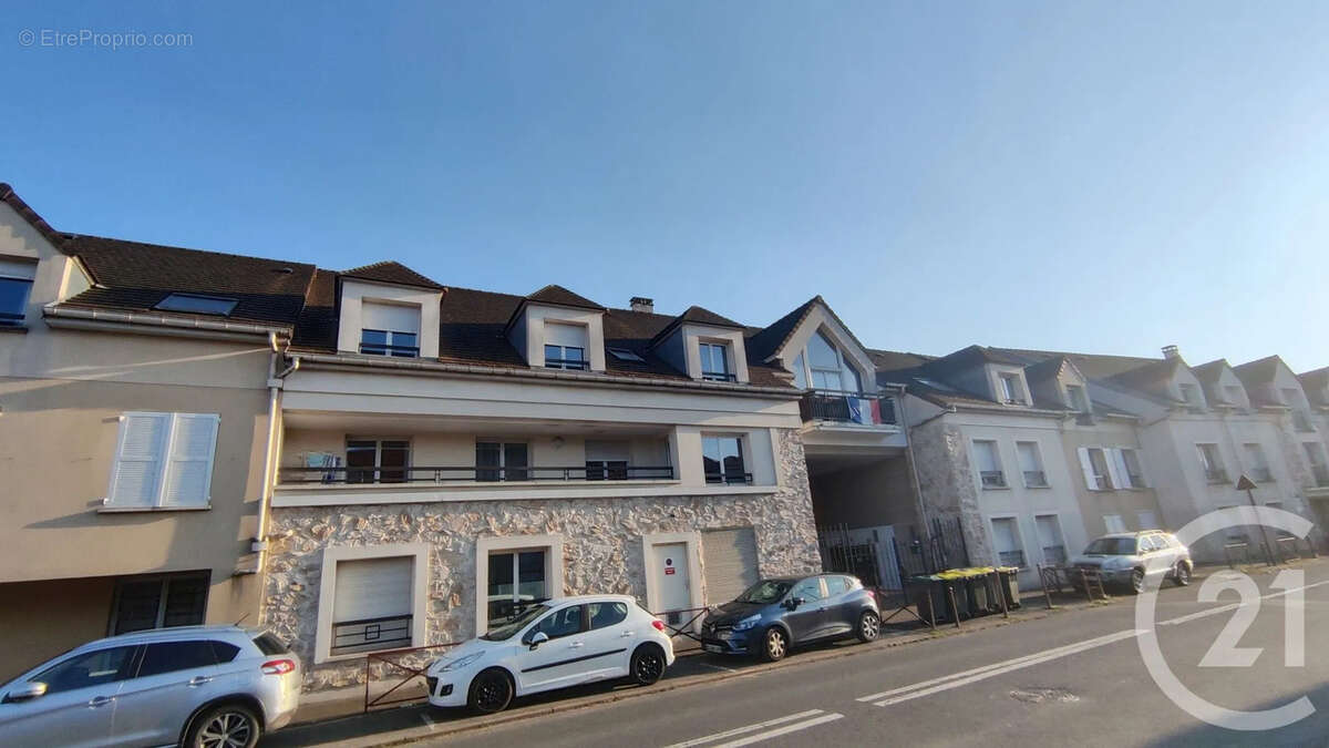 Appartement à CHEVRY-COSSIGNY