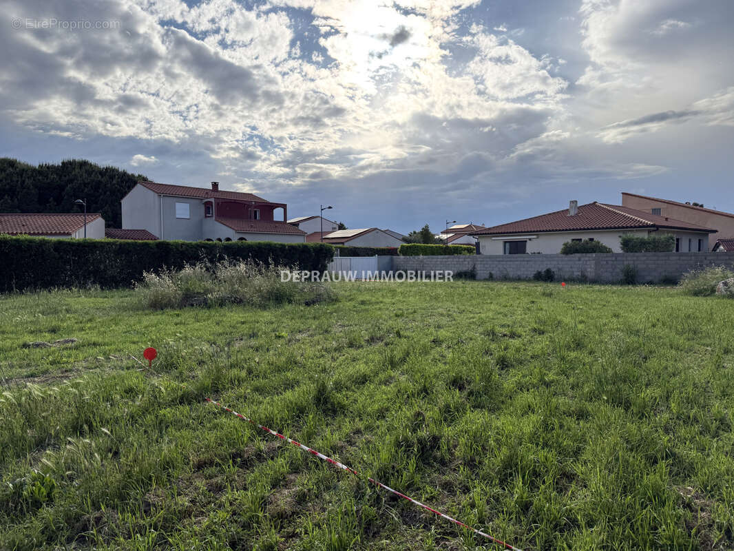 Terrain à ELNE
