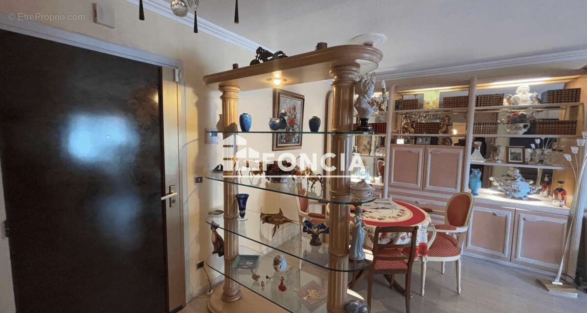 Appartement à LE CANNET