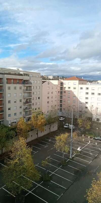 Appartement à SAINT-ETIENNE