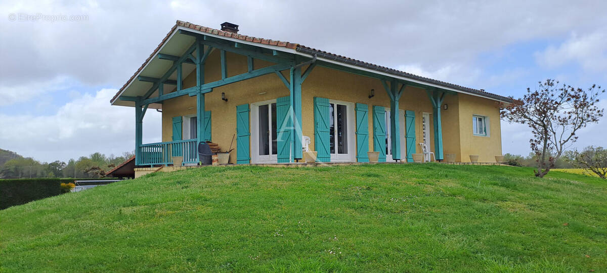 Maison à LARRIVIERE