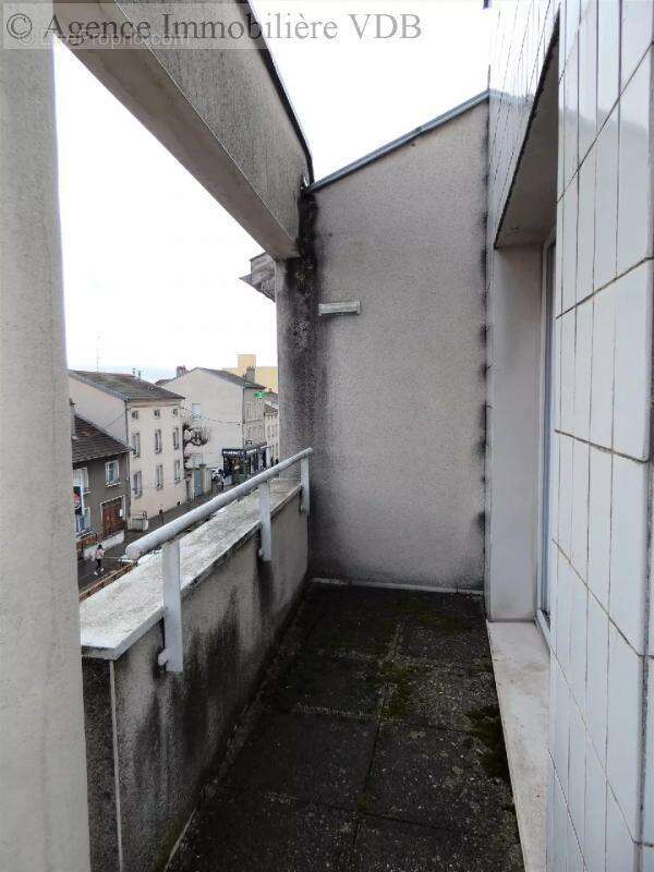 Commerce à SAINT-MAX