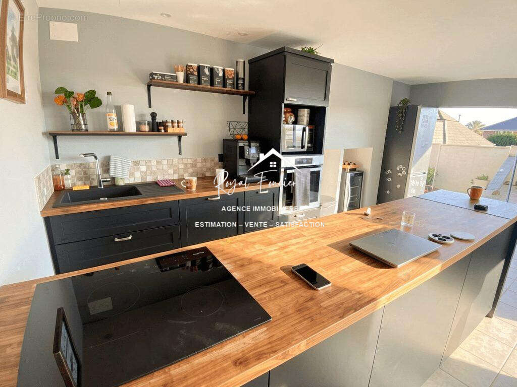 Maison à THURE