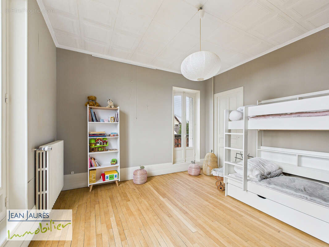 Maison à SAINTE-SAVINE