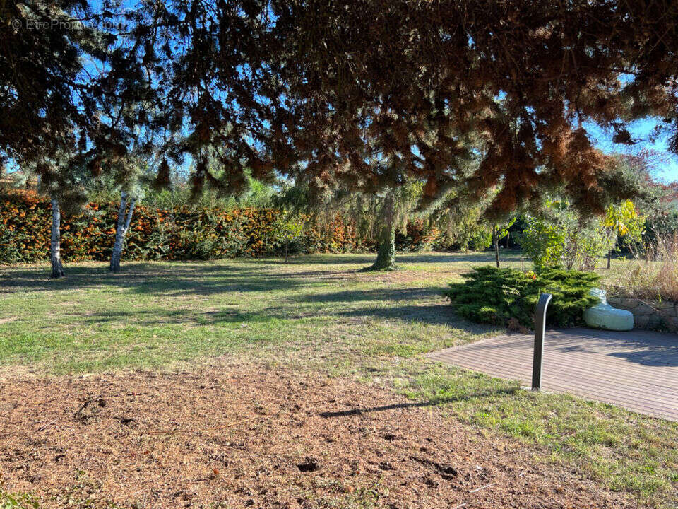Maison à SAINT-JUST-SAINT-RAMBERT