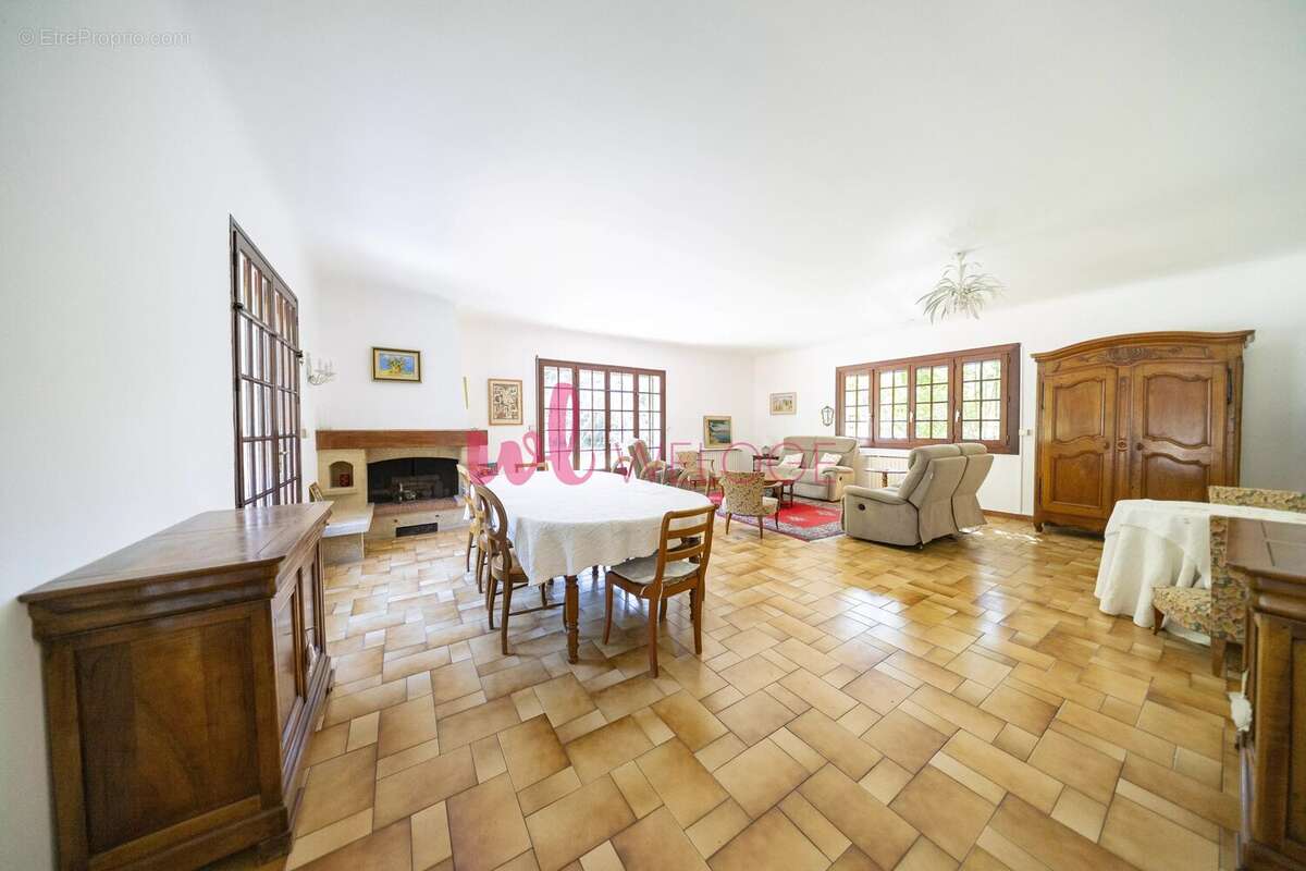 Maison à CABRIES