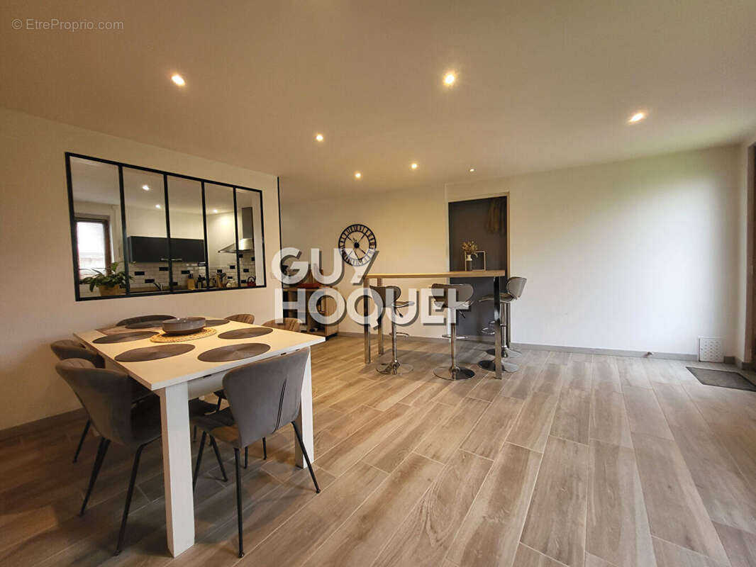 Maison à PARAY-LE-MONIAL