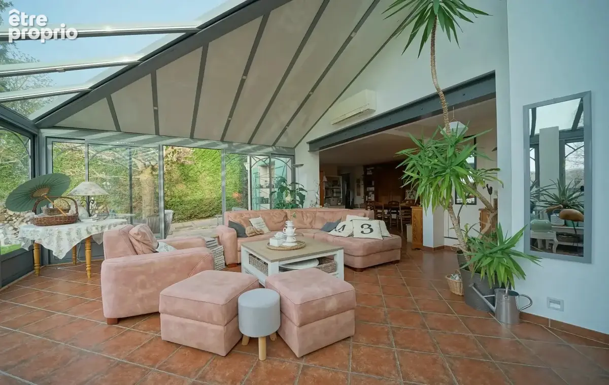 Maison 230 m² à Montfort-L'amaury  - photo 2