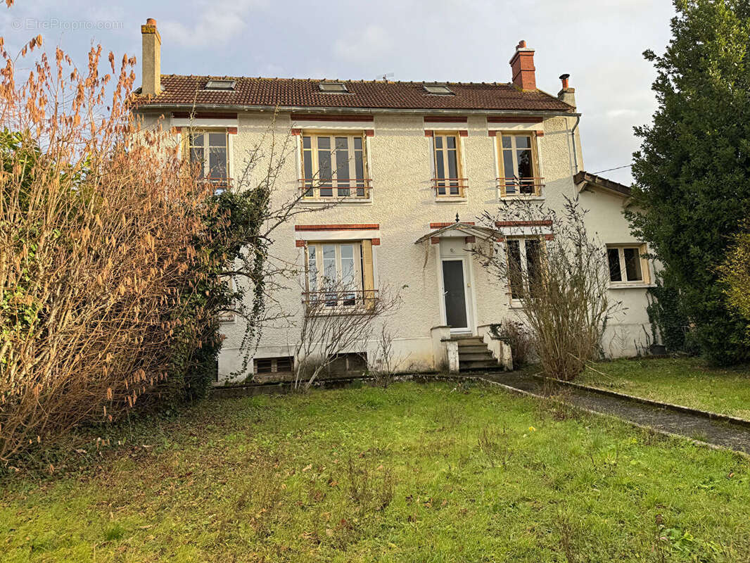 Maison à MELUN