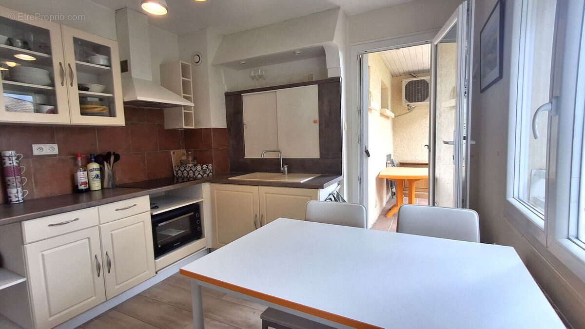 Appartement à SAINT-PAUL-TROIS-CHATEAUX