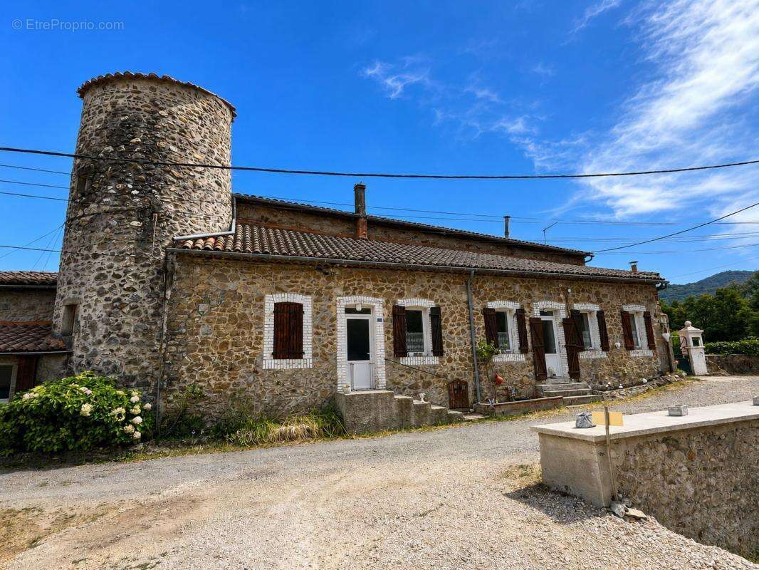 Maison rénovée avec parc - photo 2