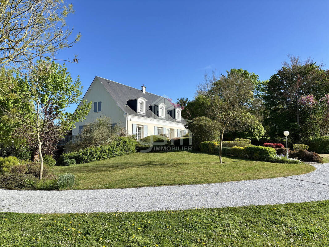Maison à SAINTE-MAURE-DE-TOURAINE