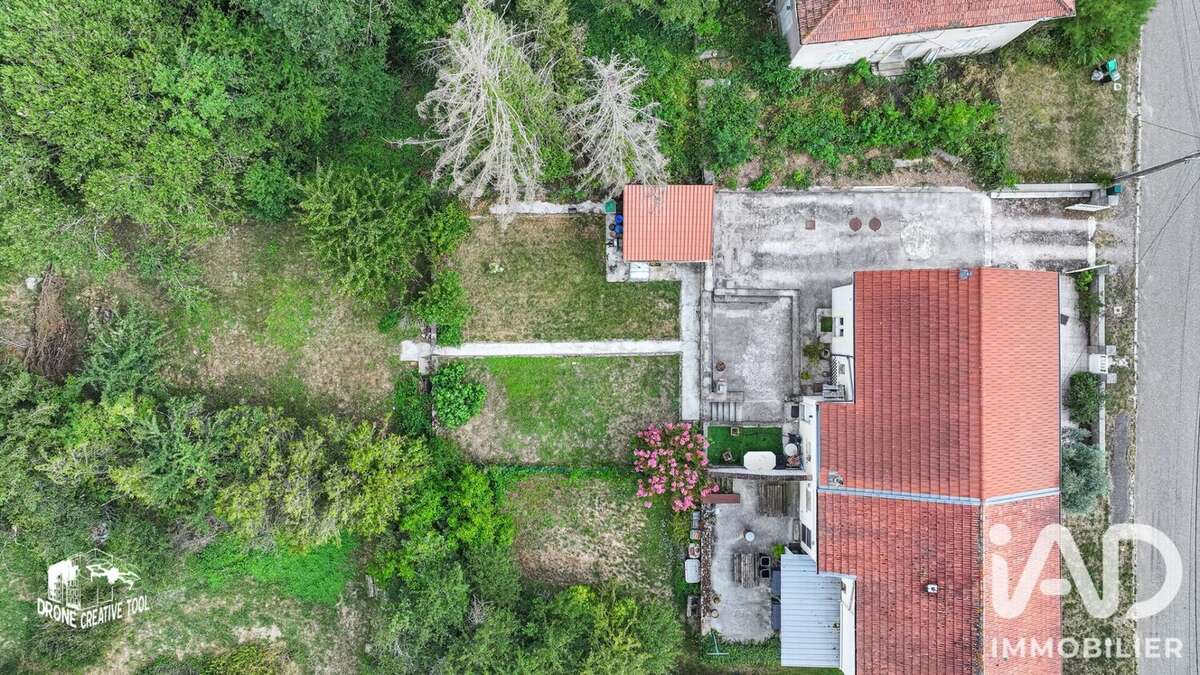 Maison 141 m² à Viviers  - photo 6