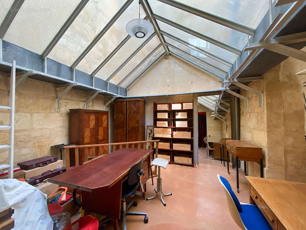 ARCHITECTURE ATYPIQUE- 1700 -Appartement avec terrasse - photo 2