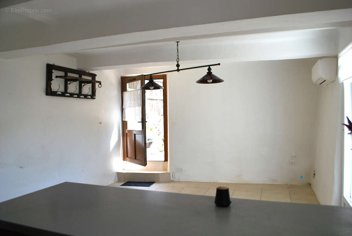 Maison à SALERNES