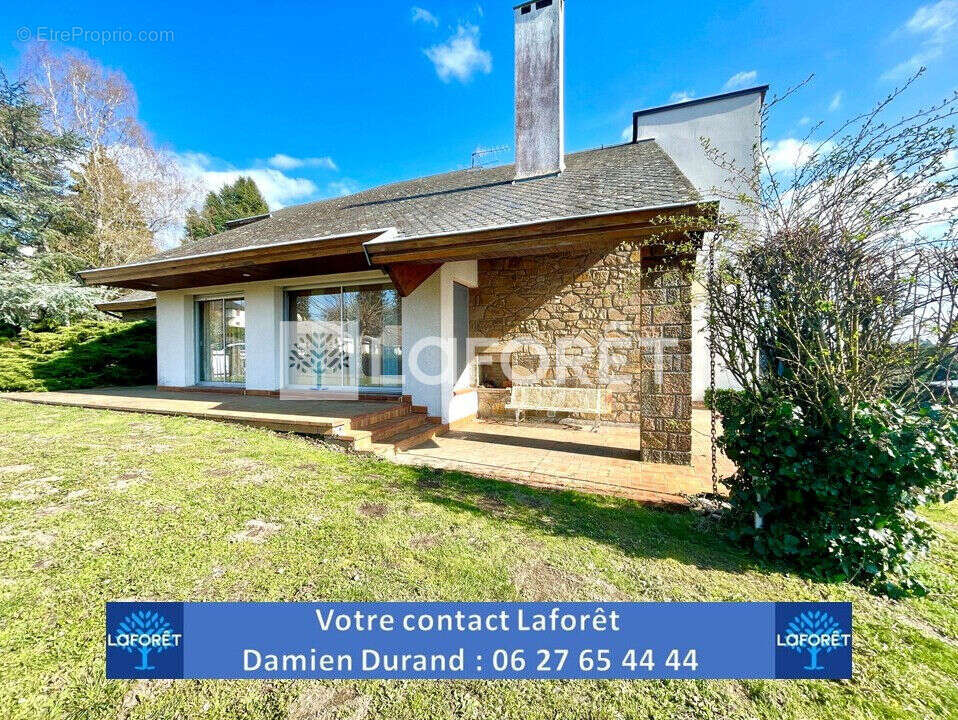 Maison à RIEUPEYROUX