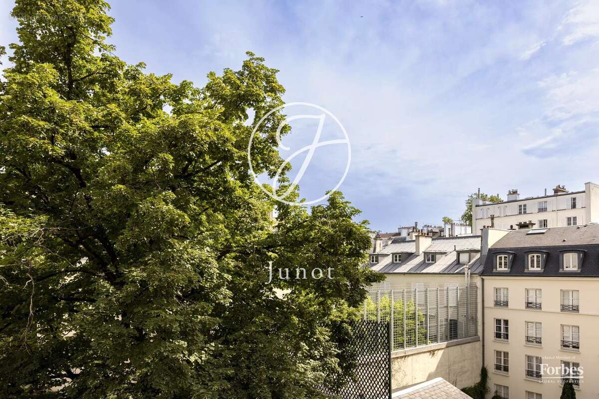 Appartement à PARIS-7E