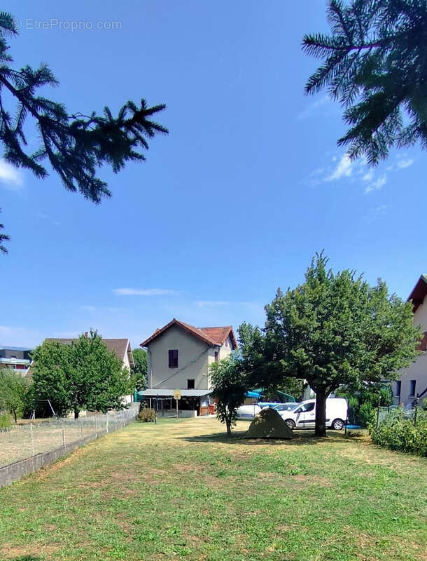 MAISON COGNIN Type 4 de 89.41 m2 + Terrasse abritée, cave, combles sur terrain de 1049 m2 - photo 2