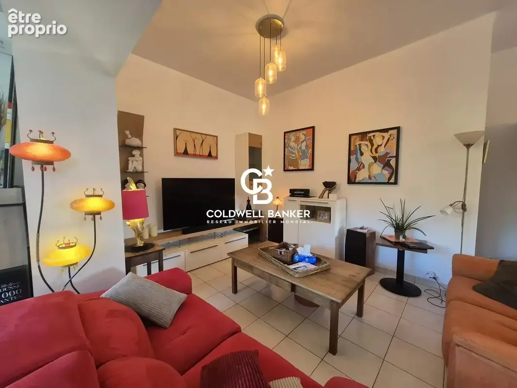 FRÉJUS – LA TOUR DE MARE  Jolie maison familiale avec terrasse et jacuzzi - photo 12