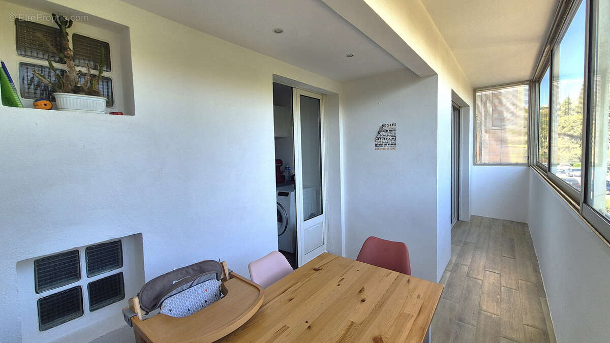 Appartement à MANDELIEU-LA-NAPOULE