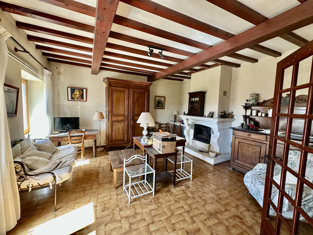 Moulès(13) : Authentique Mas T10 du XVIIIème de 252 m2 + Dépendances sur 1.9 hectare - photo 21
