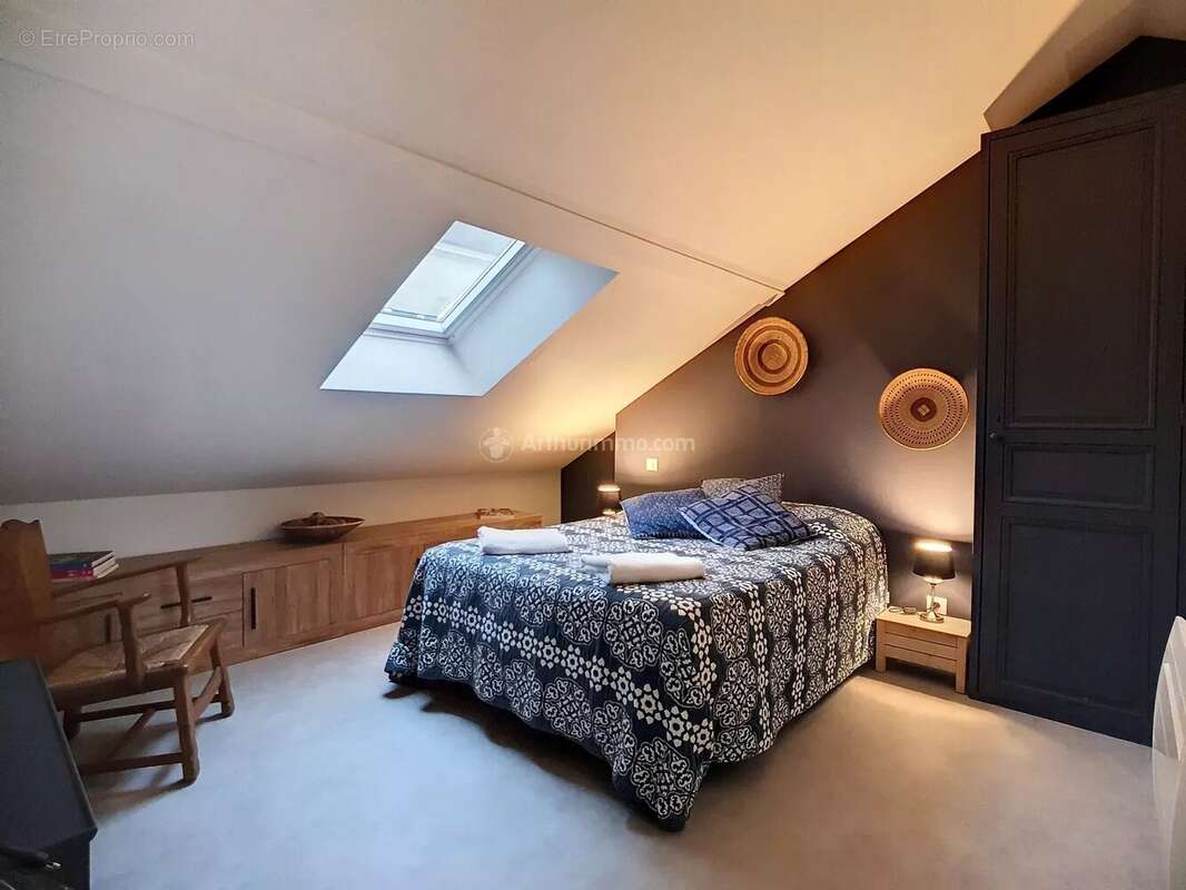 Maison à LA CHARTRE-SUR-LE-LOIR