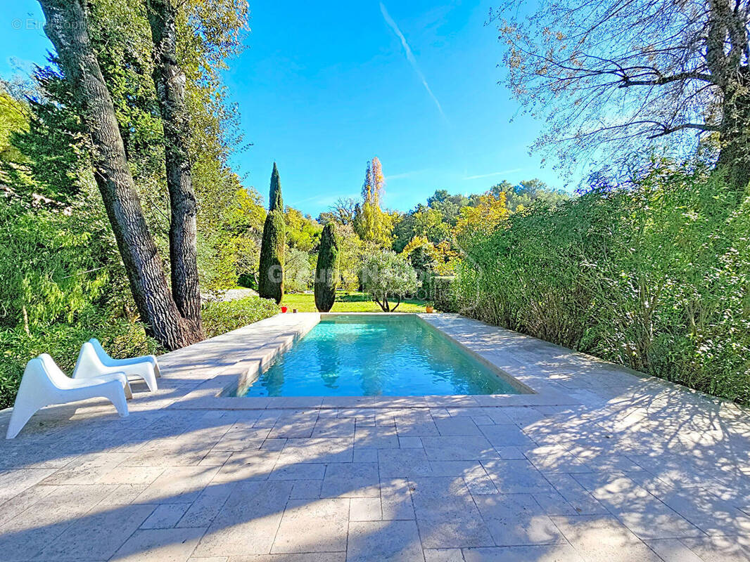 Maison à SAINT-JEANNET