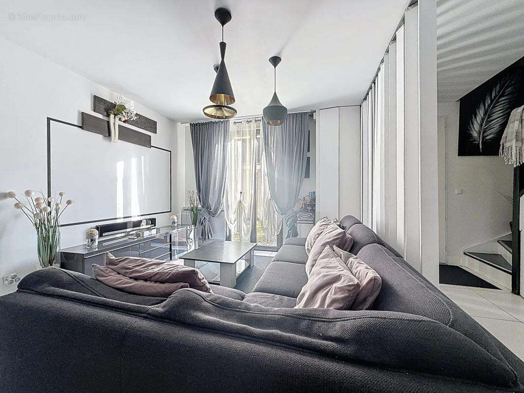 Maison à BOURRON-MARLOTTE