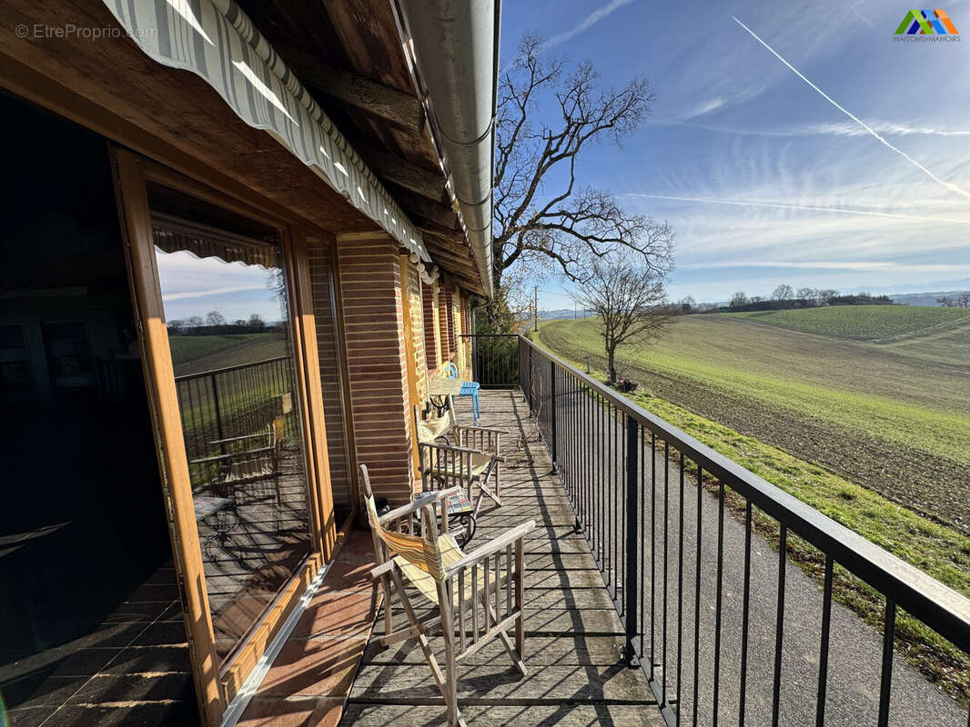 Maison 427 m² à L'isle-En-Dodon  - photo 8