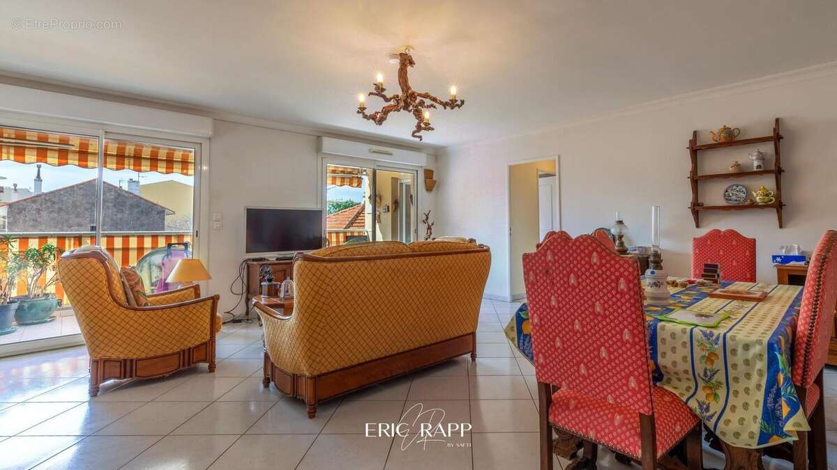 Photo 2 - Appartement à SAINT-RAPHAEL