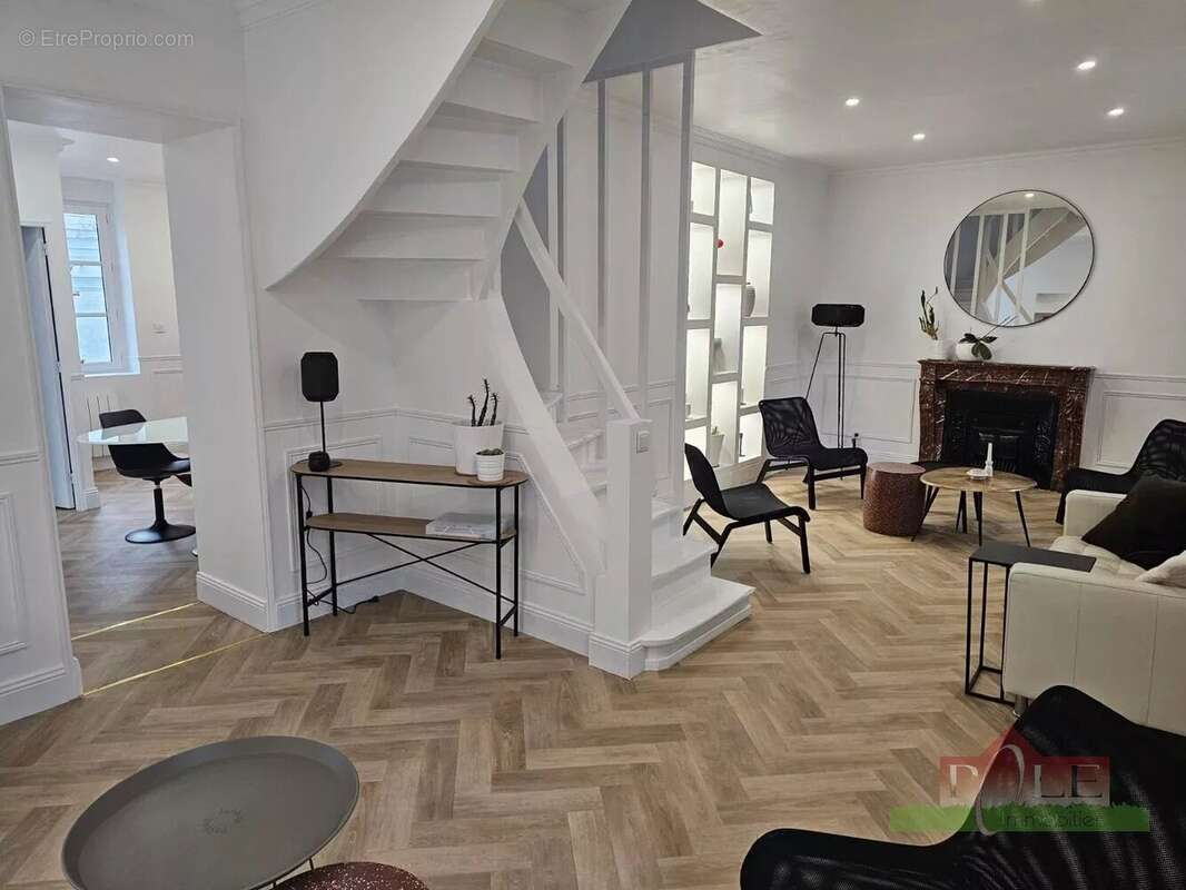 Maison à BEAUREPAIRE
