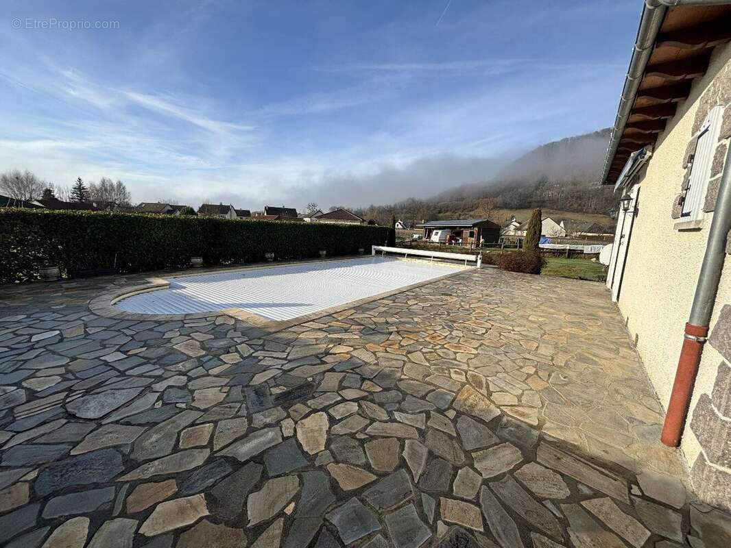 Maison 5 chambres, 210 m2 avec piscine - photo 18
