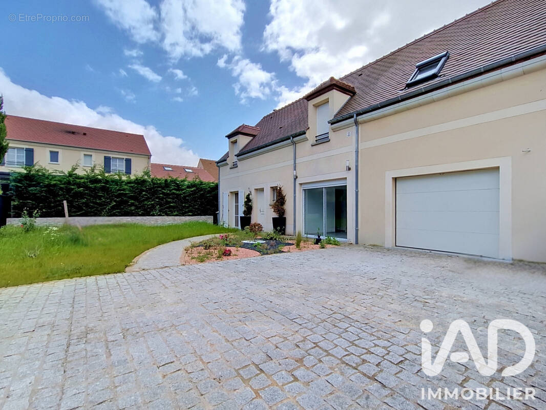 Photo 1 - Maison à EPIAIS-LES-LOUVRES