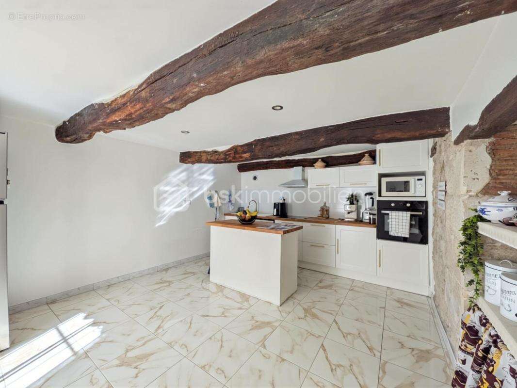 Auch - Maison en pierre rénovée – 3 chambres – - photo 4