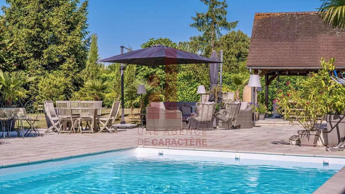 Maison à FONTAINEBLEAU