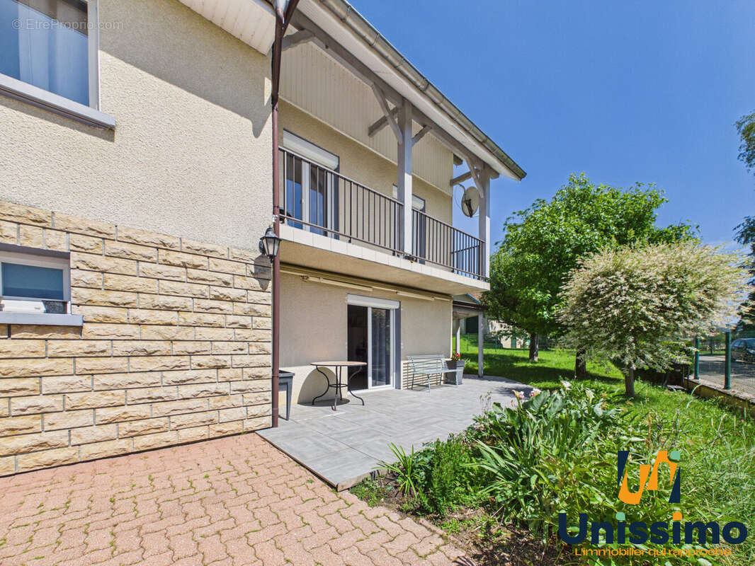 Maison 177 m² à La Pretiere  - photo 4