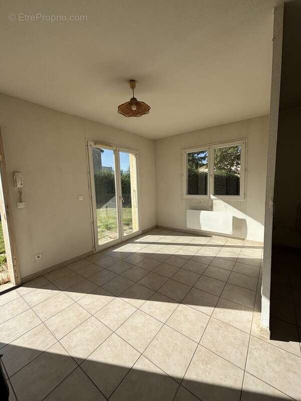 Appartement 50 m² à Montelimar  - photo 2