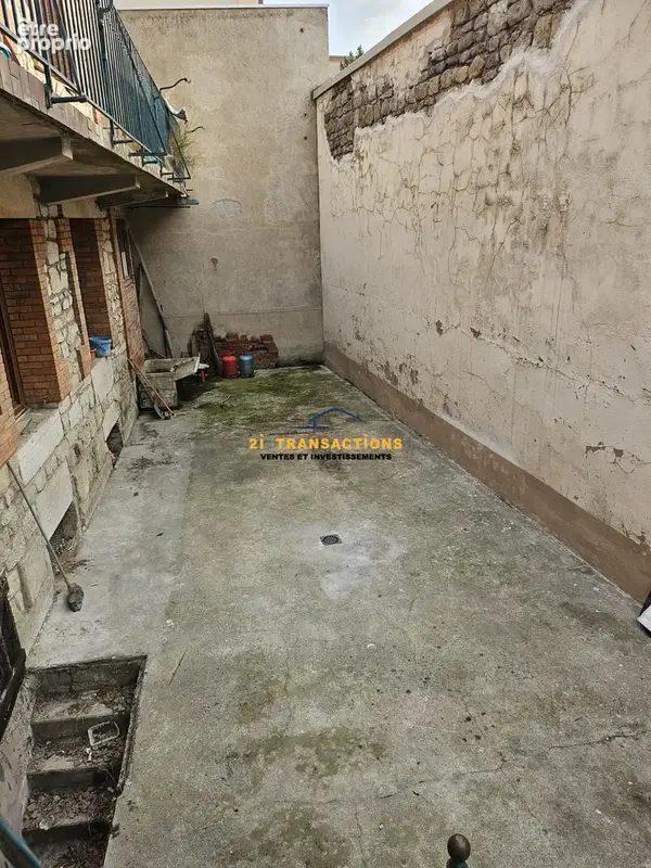 Appartement 283 m² à Saint-Etienne  - photo 5