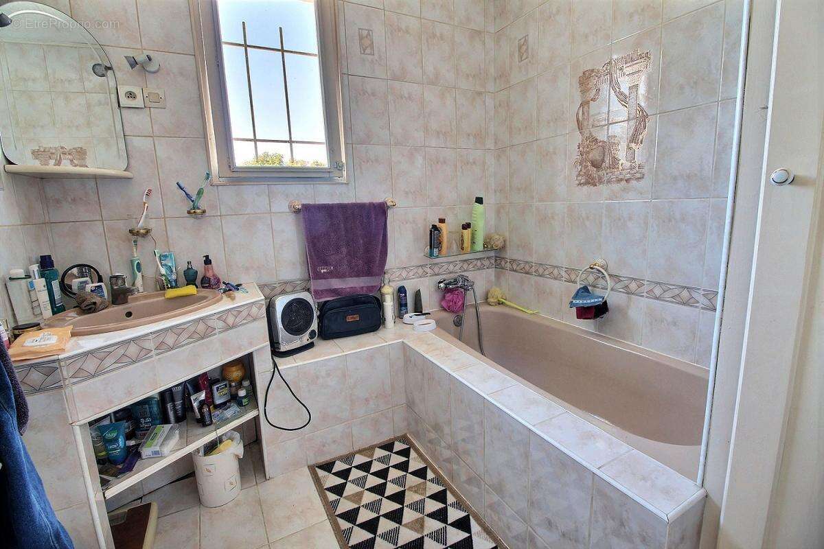 Maison à SAINT-SAUVANT