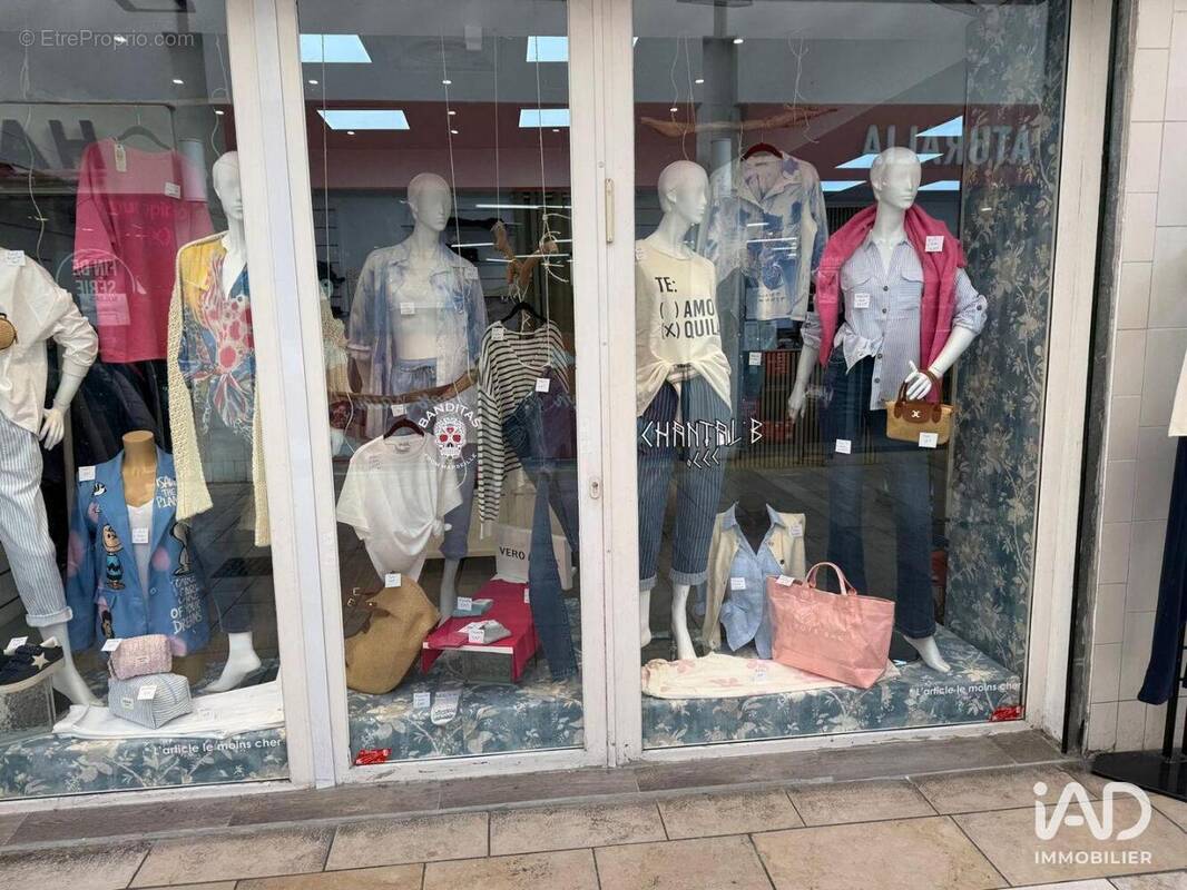 Photo 1 - Commerce à MARSEILLE-12E