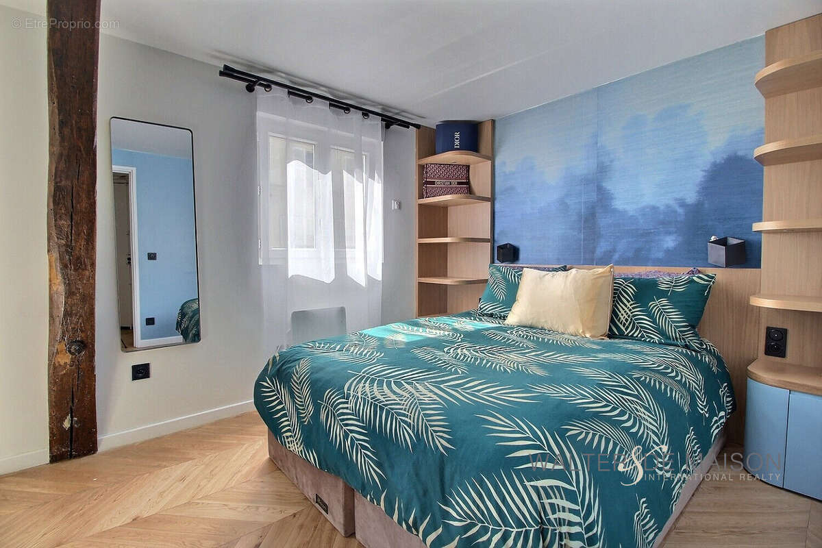 Appartement à PARIS-8E