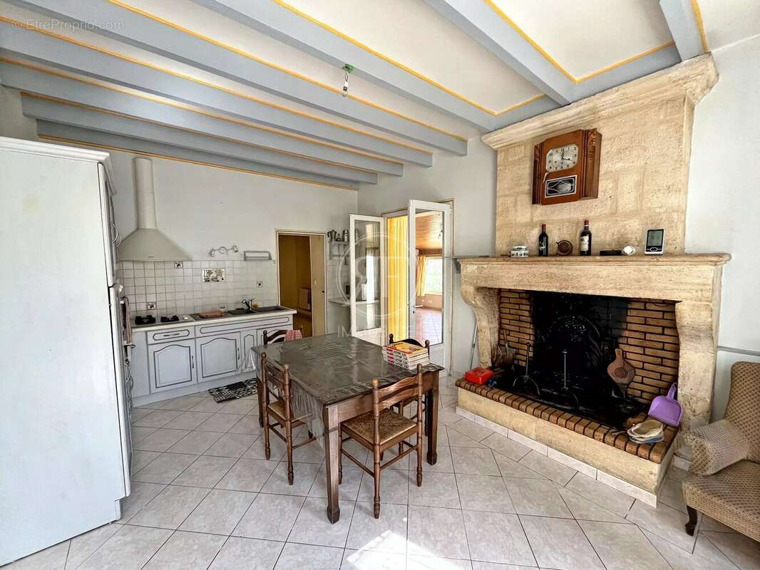 Maison à SAINT-CIBARD