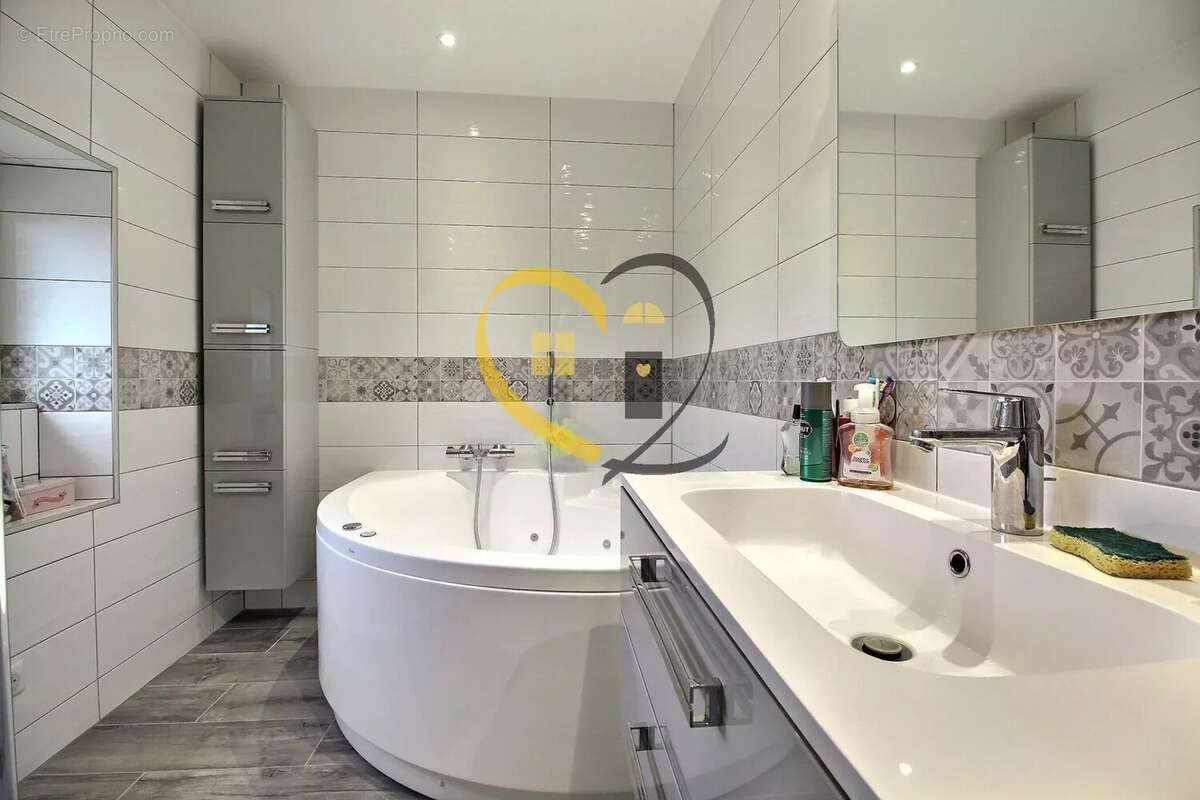 Maison à SAINT-PALAIS