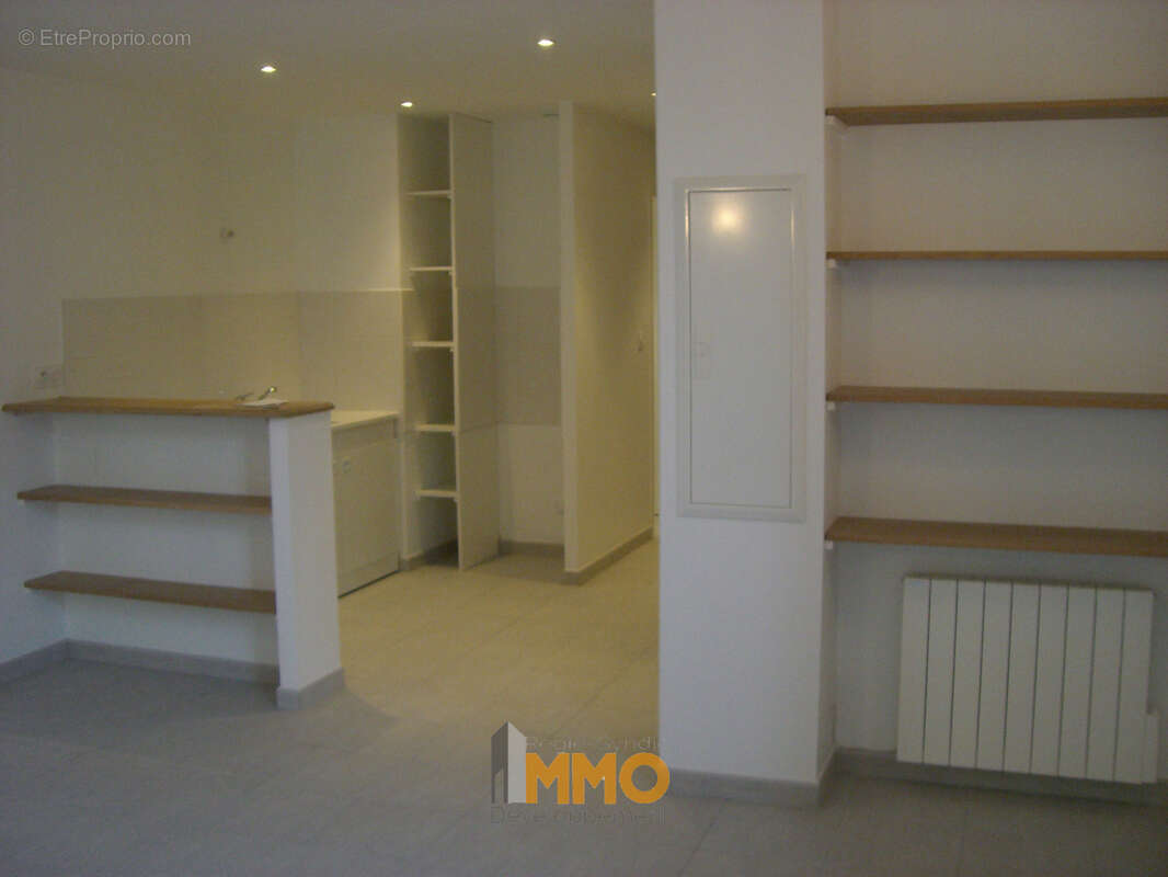 Appartement à L'ARBRESLE