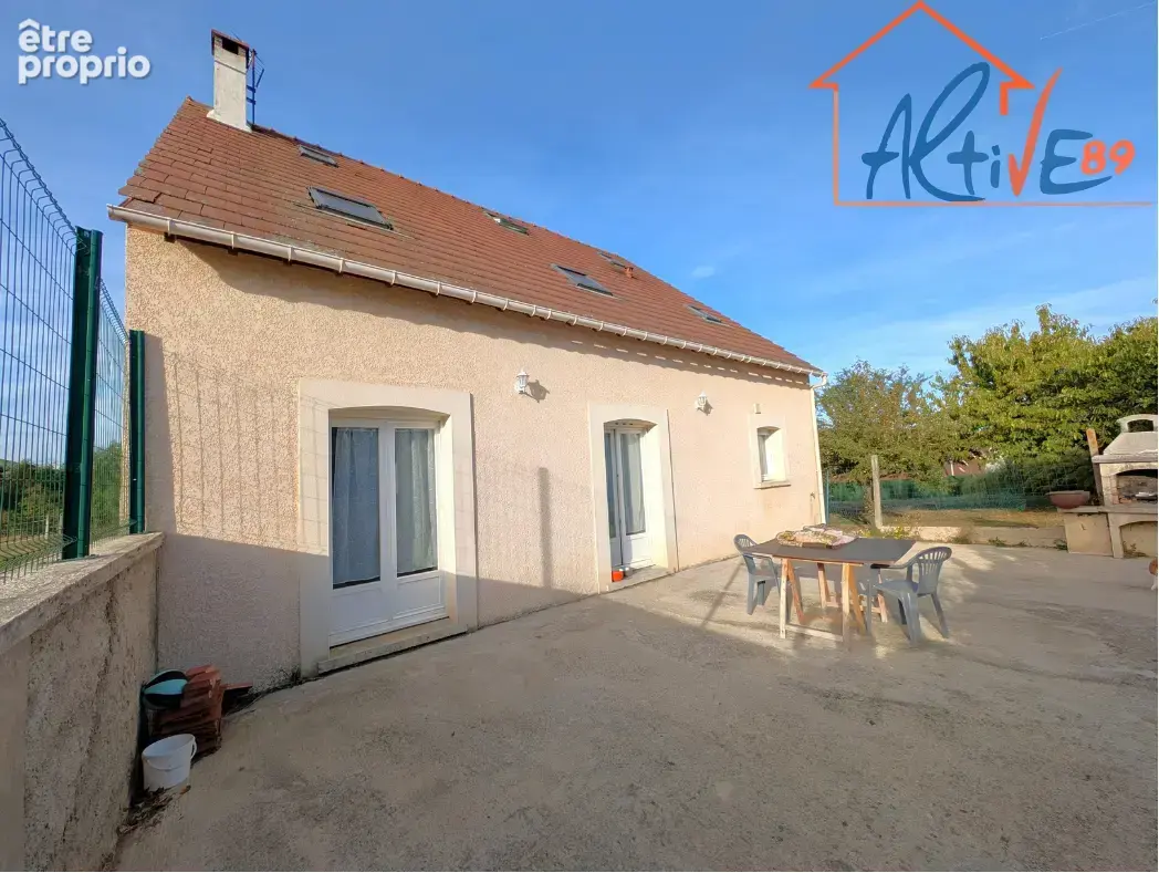 Villiers-Sur-Tholon pavillon de 225m2 habitable sur jardin de 1300m2 construit en 2007 avec 6 chambres. - photo 3