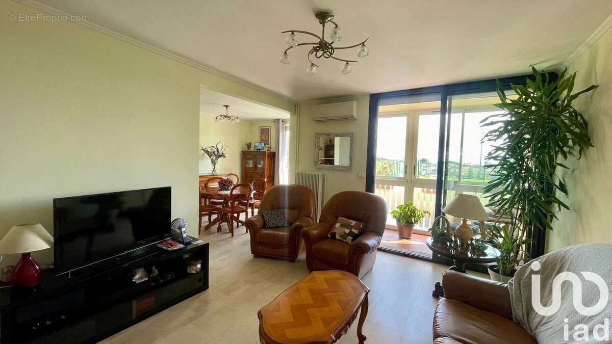 Photo 2 - Appartement à LA VALETTE-DU-VAR
