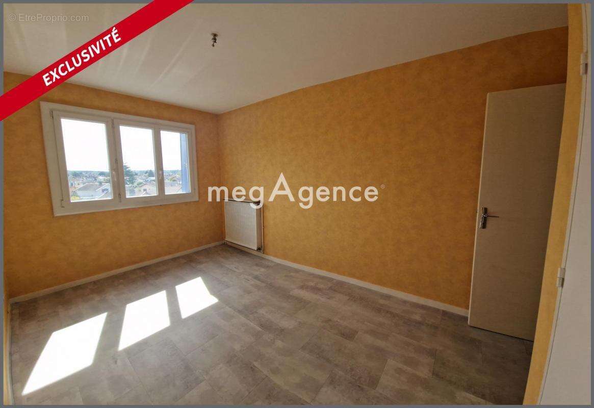 Appartement à MEYZIEU