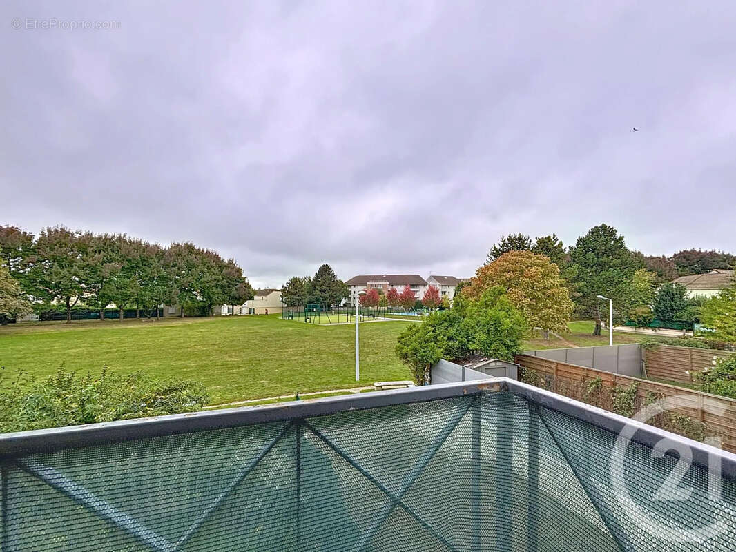 Appartement à MOISSY-CRAMAYEL
